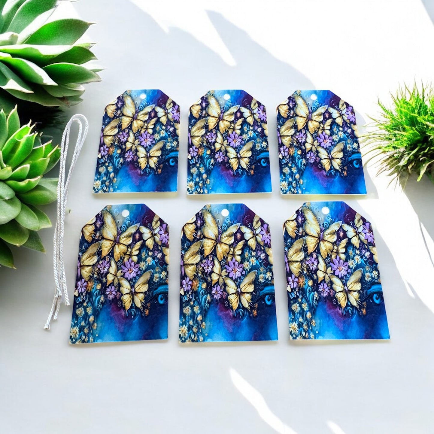 12 X Butterfly Flowers Gift Tags, Gift Wrapping, Luggage Tags, Card Making