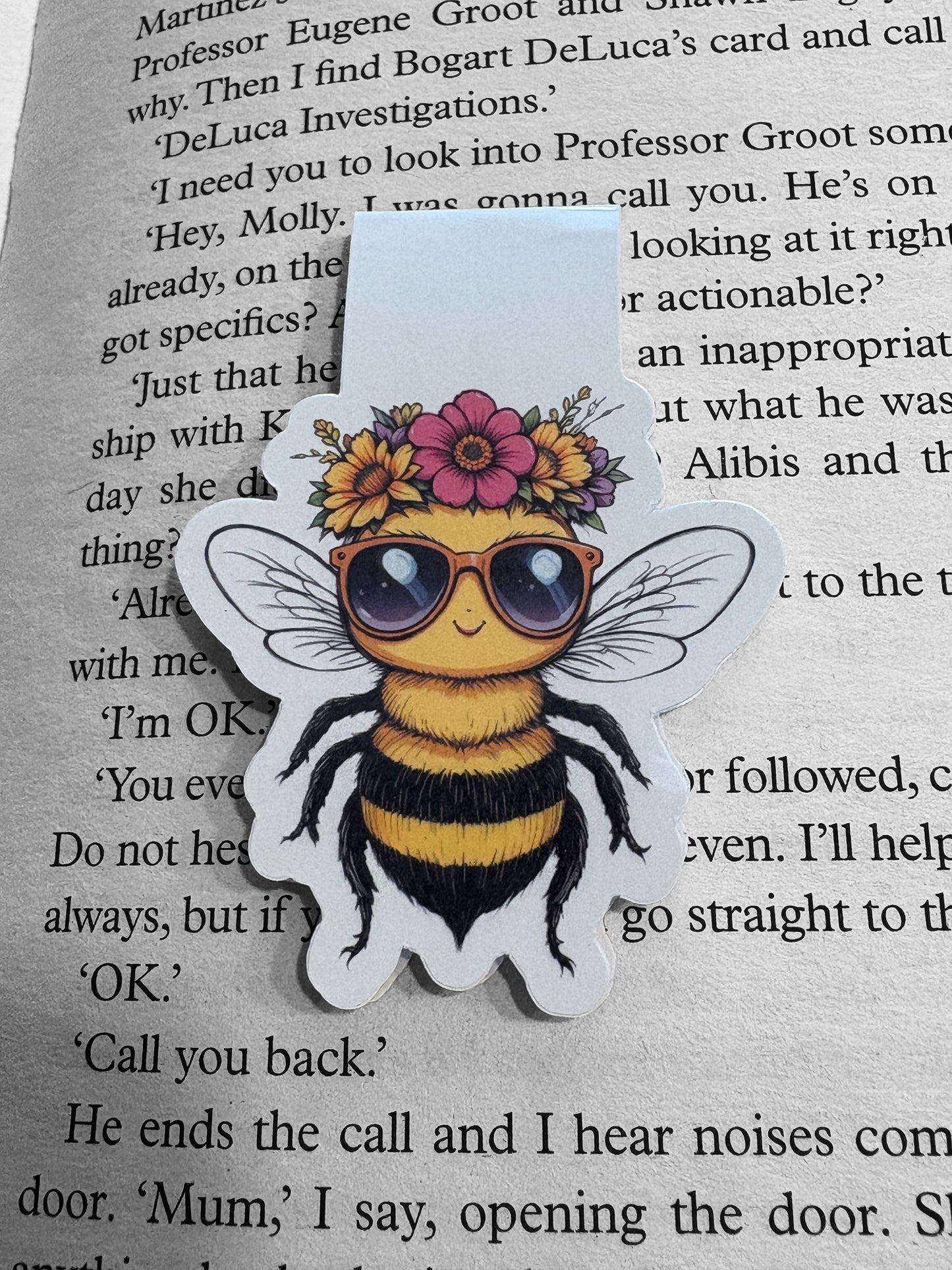 Spring Bee Magnetic bookmark, Page Saver, Book Lover Gift